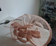 fascinator rose pink worn once for a wedding