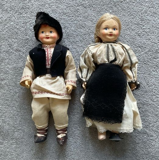 Collector Rare Pair of 50s USSR vintage dolls in Romanian Costumes