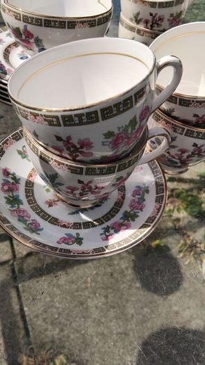 40piece Vintage Arklow Part Dinner Set