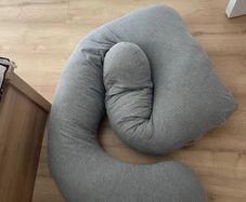 pregnancy pillow
