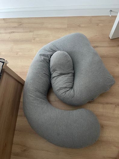 pregnancy pillow