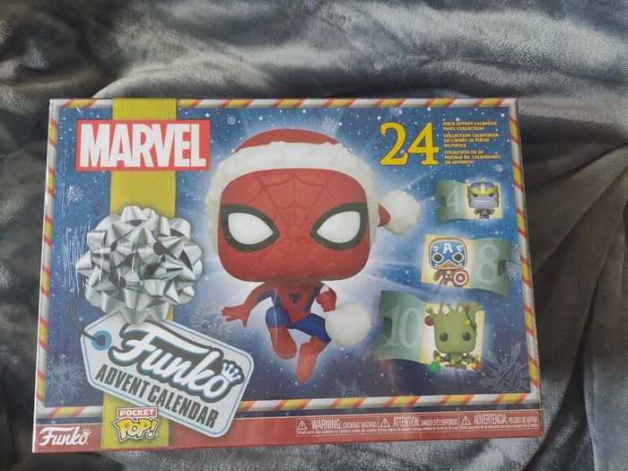 Funko Advent Calendar : Marvel Holiday 2022 NEW