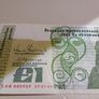Irish One Pound Banknote Image 2