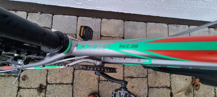 Cube race 200 kids bike