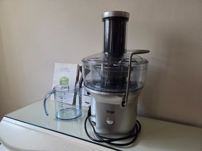 Sage Nutri Juicer Cold Press BJE200