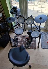 roland TD-07KV electric drum kit and DW double kick