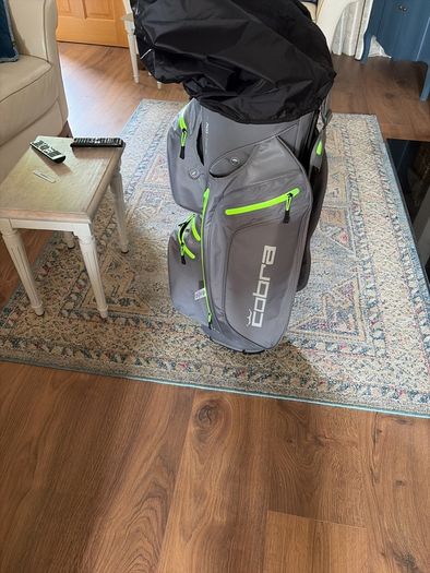 brand new golf bag