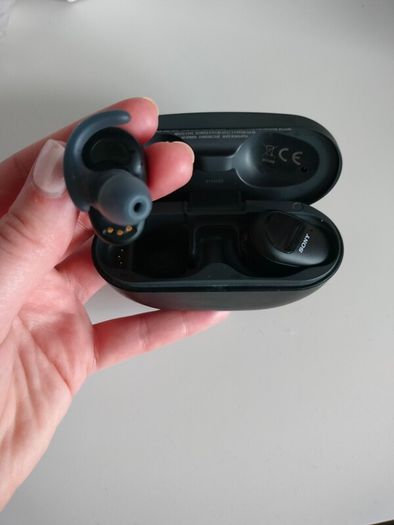 Sony WF-SP800N Noise cancelling wireless earbuds