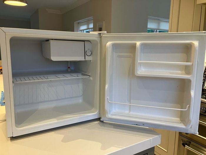Belling Counter Top Fridge