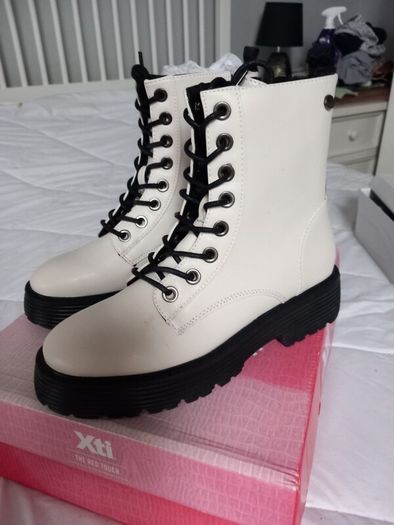 xti boots
