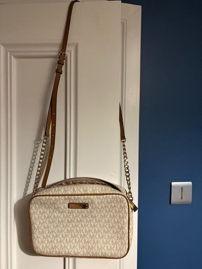 micheal kors cross body  bag