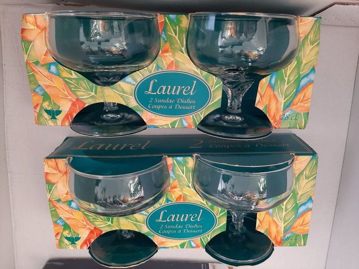 4 new glass  sundae in wrapping