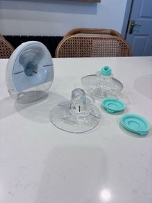 Breast pump