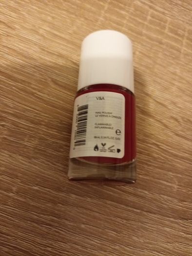 Nails inc red nail polish