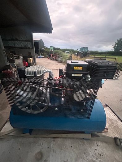 Hyundai Compressor 200L