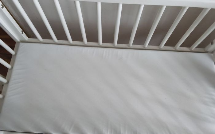 baby  cot