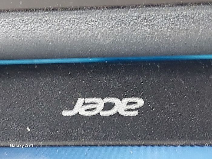 ACER ASPIRE 15, AMD A10-7300 Radeon R6, 10 Compute Cores 4C + 6G, 1.9GHz, 8GB Ram, 500GB HDD, windows 10, microsoft Edge, Opera, Chrome