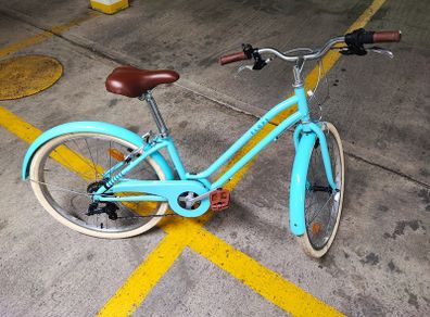 Girls bike