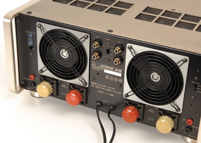 Mega Rare Legendary Beast LUXMAN M05 DUAL MONO CLASS-A 400W  @8 OHMS Bridged over 40KG Champagne edition Serviced Recently