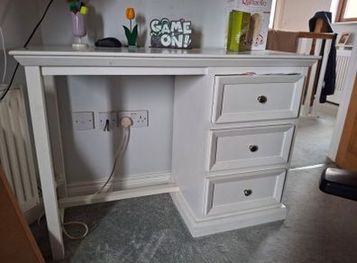 Desk/Dressing Table