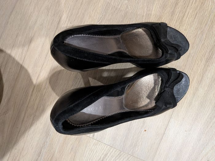 Footwear 37/4