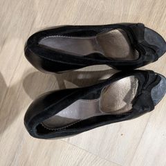 Footwear 37/4