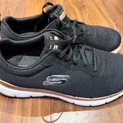 Skechers