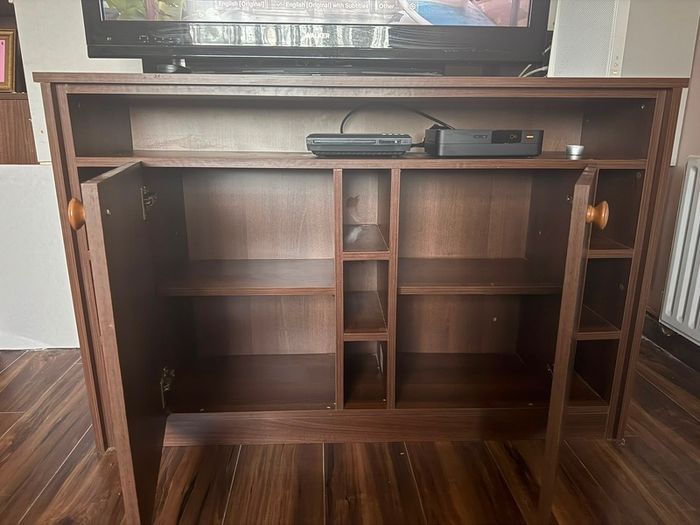 tv cabinet