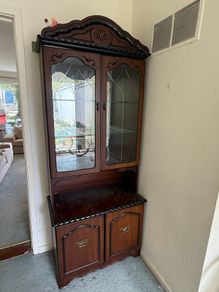 drinks cabinet