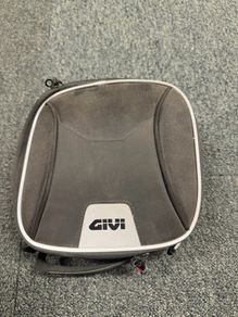 Givi Tanklock Tankbag