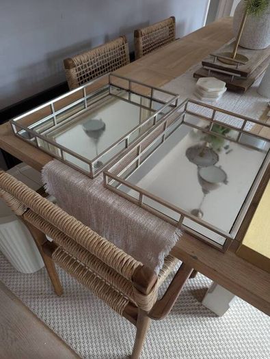 Display Trays