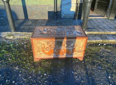 camphor chest