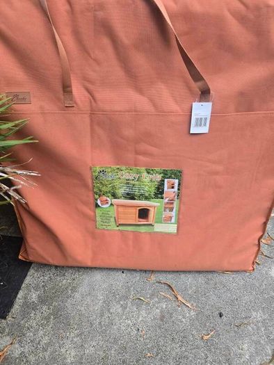 Dog HUTCH insulated floor and roof