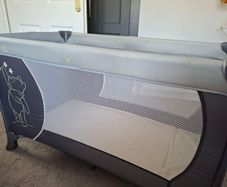 hauck travel cot with mattress