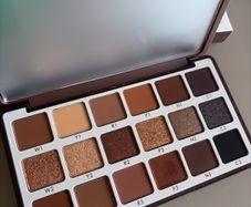 Natasha Denona Eye Sculpt Texture and Tone Eyeshadow Palette - Dramatic