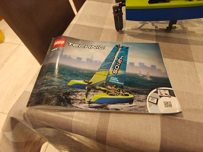 lego technic Catamaran