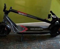 NEW e-scooter LIGHTWEIGHT 12kg!!! NIU KQiAir 25km/h FOLDABLE 50km range FAST CHARGING wide deck, handlebars and tires