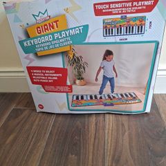 Giant keyboard playmat