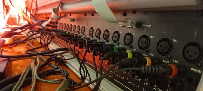 Allen and Heath GS3000 Mixing desk no offers