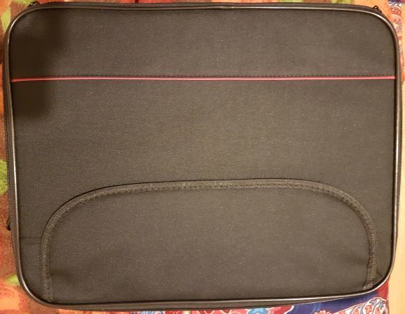 PRICE REDUCED FROM 20 to Sell!! - Brand new, Box Packed, and very good quality laptop bag for sale > > Only 15.0 Euros