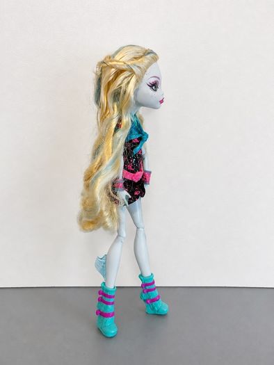Monster High Ghouls Night Out Lagoona Blue Night Out Doll First Generation - 2008 Mattel