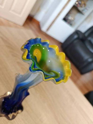 Vintage Art Glass Vase 19cm 380g