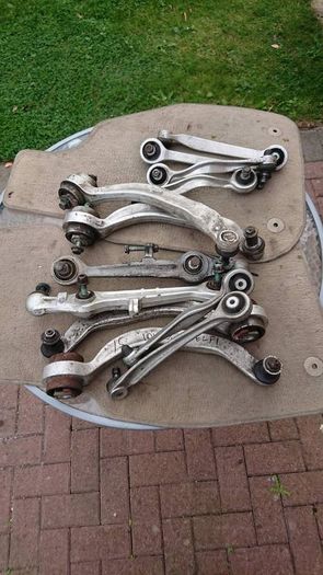 Audi a4 b7 driver side headlamp,headlights.breaking sline isofix lower trims seats boost pipe suspension parts clutch kits flayweel parcel shelf