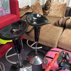 4 Black & Chrome Swivel Bar Stools