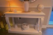 Scroll Console Table