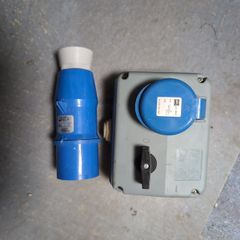 K Commando 32A 220V Interlocked Switched Socket (LN 9643) and plug
