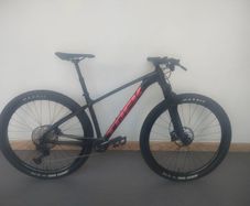 Trek x Caliber 9 Med Frame