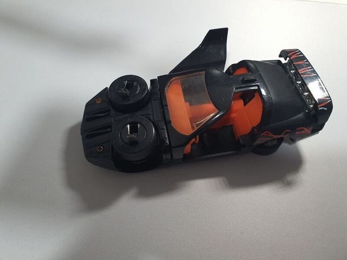 MASK 80s Cartoon Toy Raven Corvette and Calhoun Burns toy