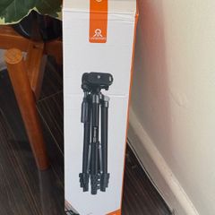 Tripod for camera or Phone - brand new