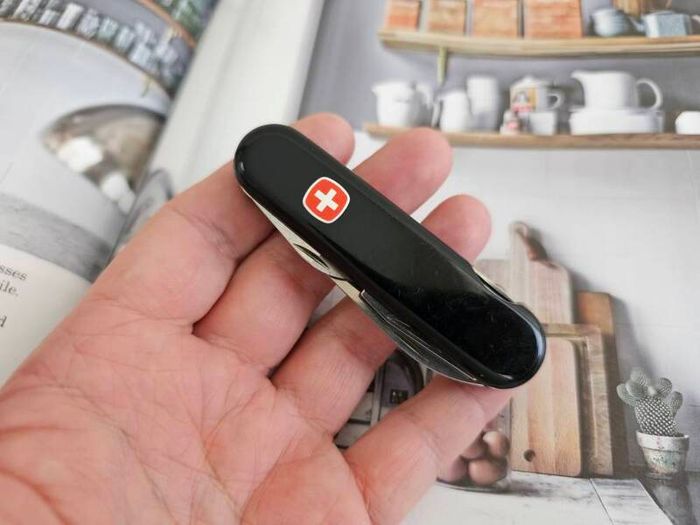 Vintage Discontinued Wenger Commander 85mm Swiss Army Knife